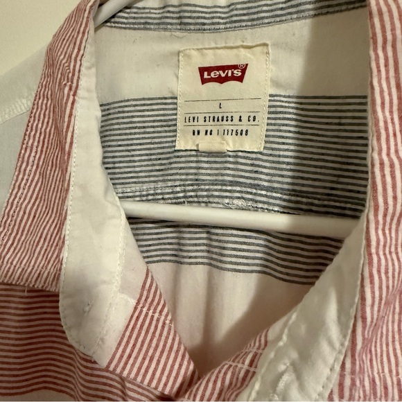 Men’s Levi’s Short Sleeve Button Down Shirt - Picture 4 of 7